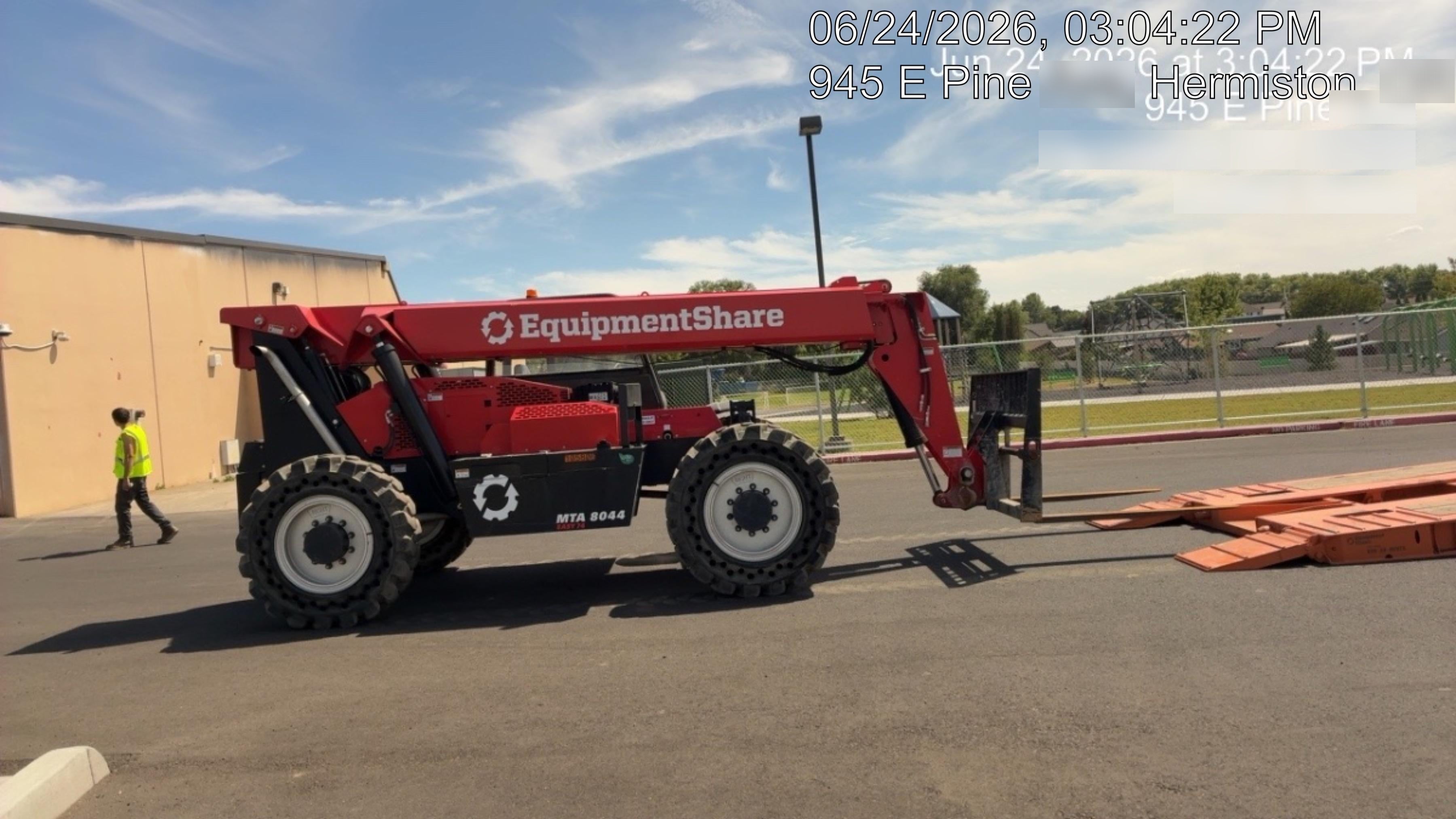 2020 MANITOU MTA8044