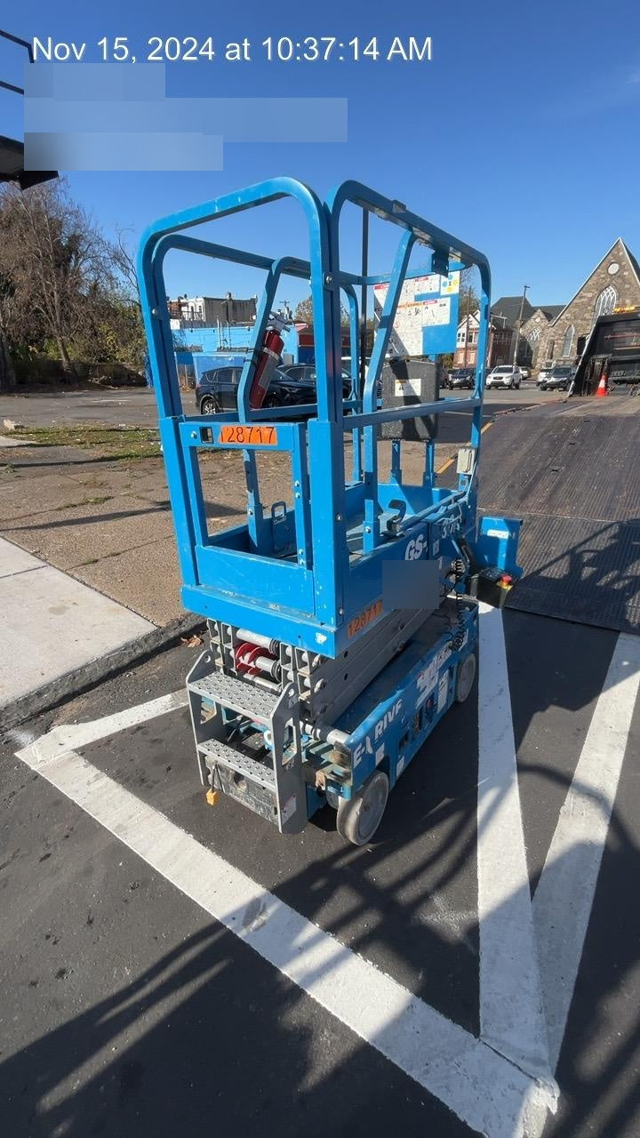 2021 GENIE GS-1330m
