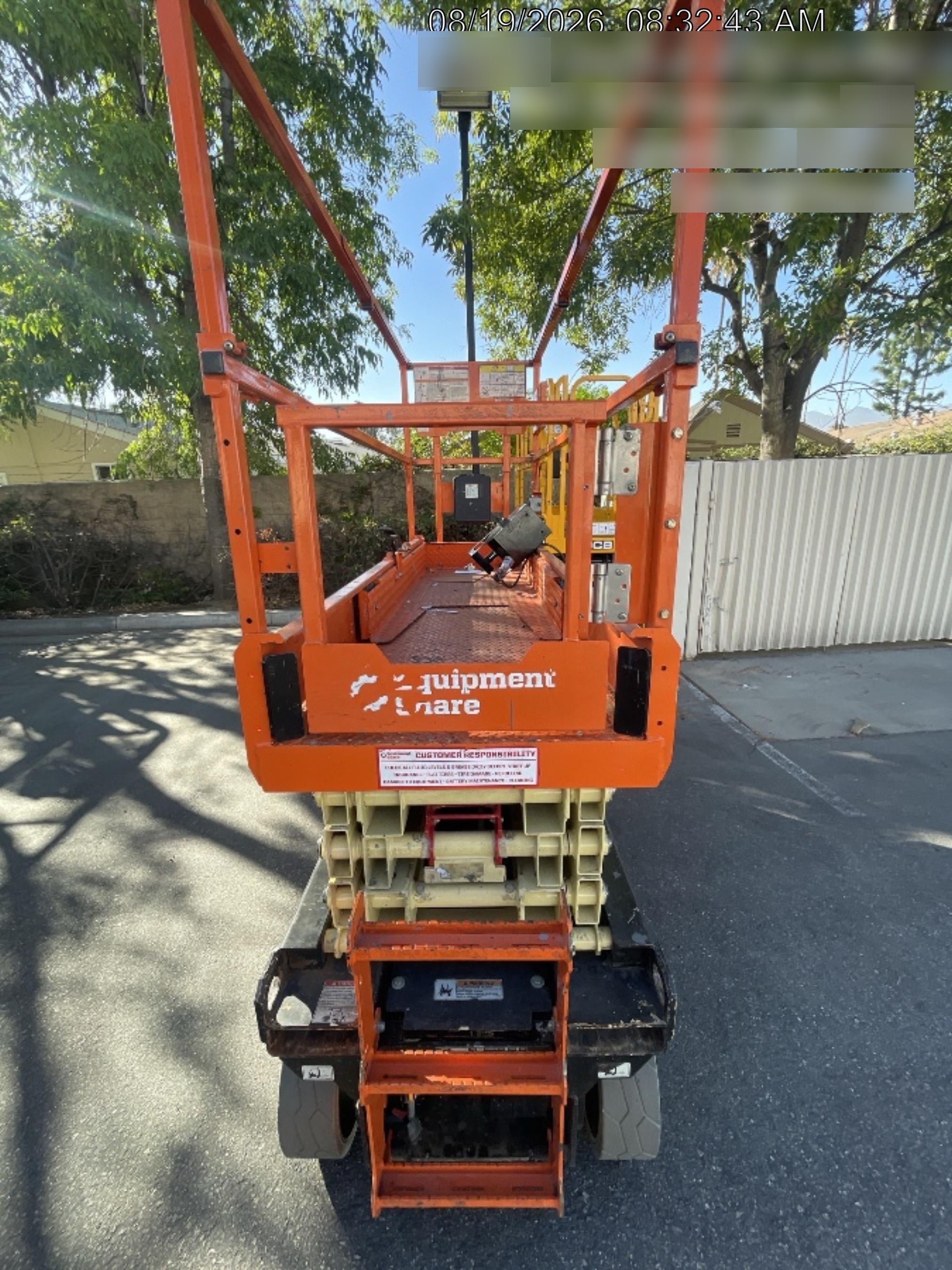 2022 JLG ES2632
