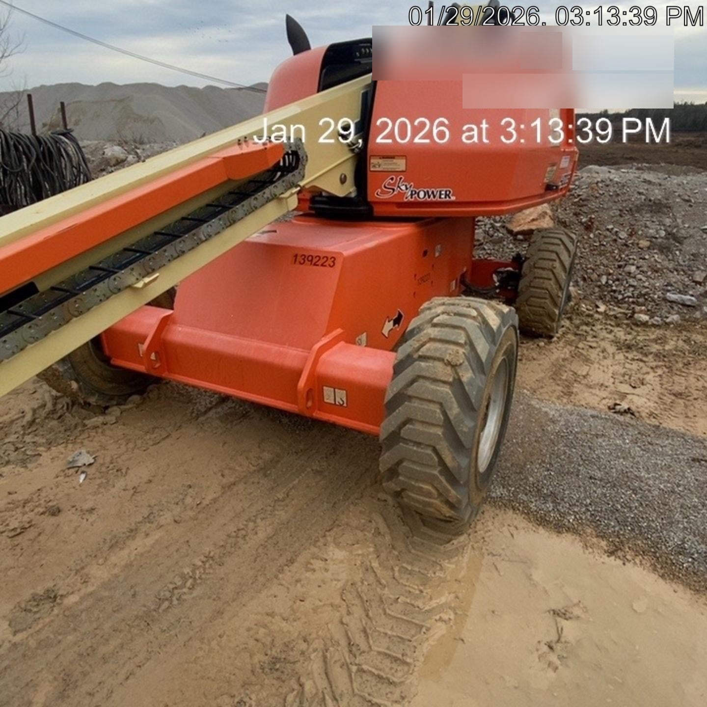 2021 JLG 400S