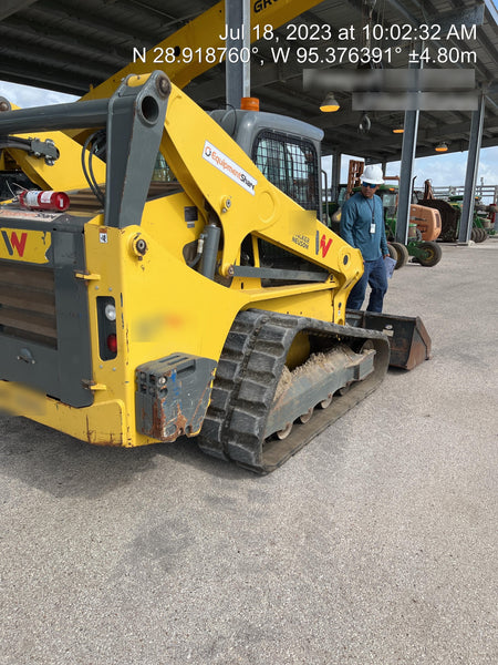 Wacker Neuson ST45 14-Pin Attachment Control T3 Bucket Leveling, Ride Control, CAB/Heat, A/C, Cyclonic Engine Pre-Cleaner, Block Heater (110v) T4F, Counter Weights, Dual Beam Work Lights,  Radio, Back-Up Camera, Zero-Drift Hydraulic Valve, Foot Throttle, 4 Way Flasher Kit, Scavenger Air Cleane, Synthetic Hydraulic Oil, High Flow LF	Hydraulic Coupler SSL/CTL
