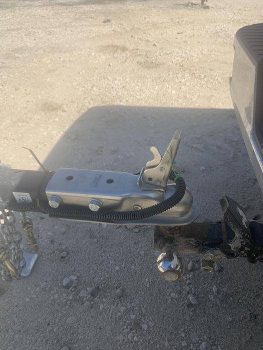 2023 Generac MLT2 Diesel, Flex Switch 120V Input, Powerzone Controller, 
(4) 320W LED Lights, 4kW Generator, 39.9 Gal Fuel Tank, 2" Ball, T3