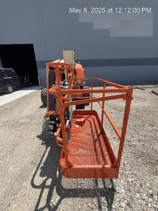 2019 JLG 450AJ