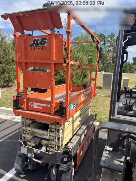 2023 JLG ES1932