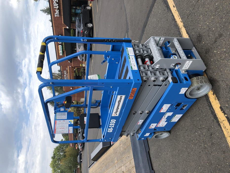 2020 Genie GS-1930 Fixed rails with chain entry gate - Pre A92.20, 800W Inverter