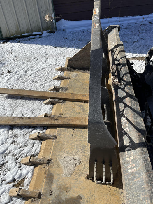 2021 PALADIN 48" Pallet Forks - Paladin