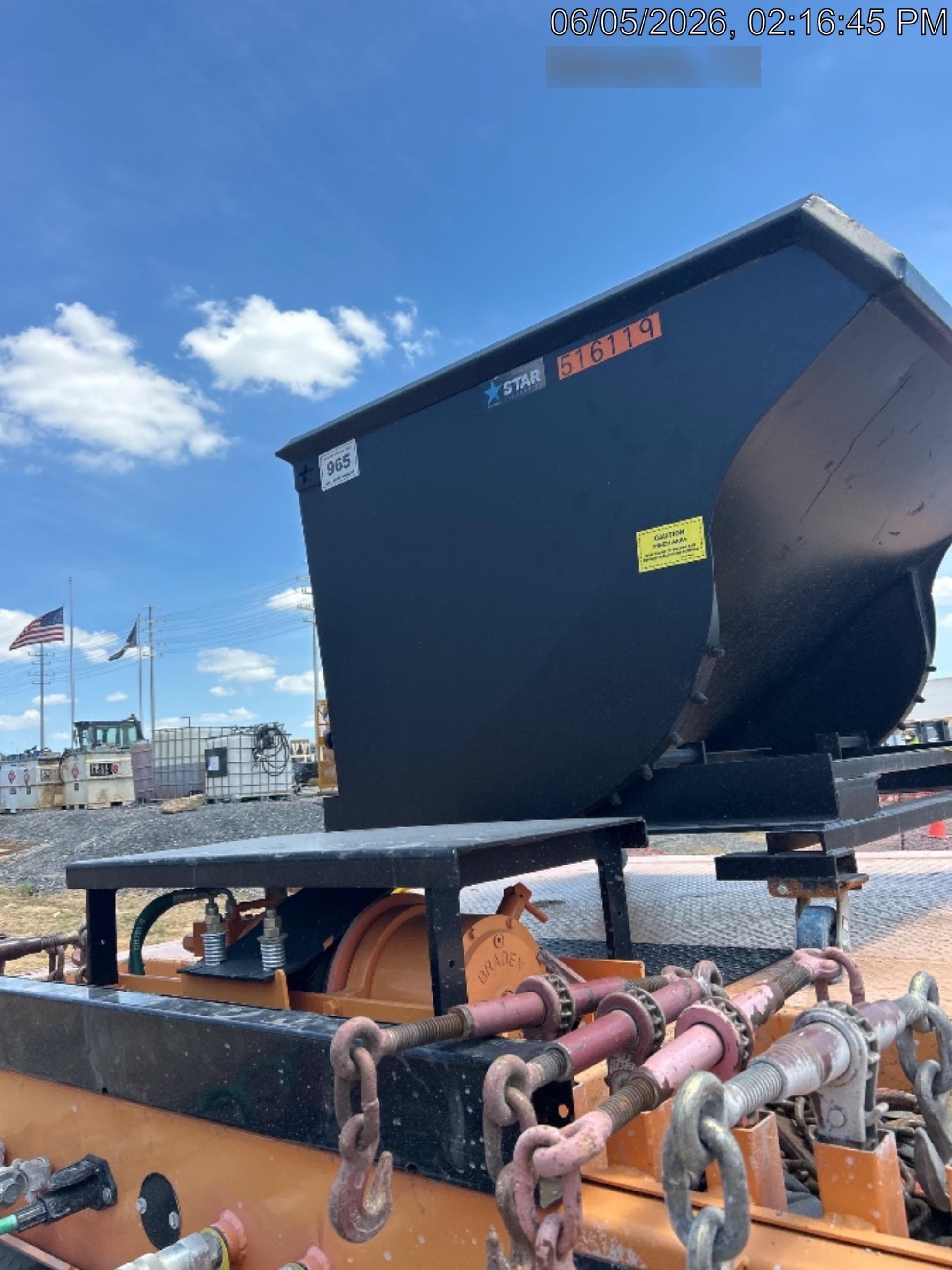 2025 STAR INDUSTRIES M-1820 - Self-Dump Hopper