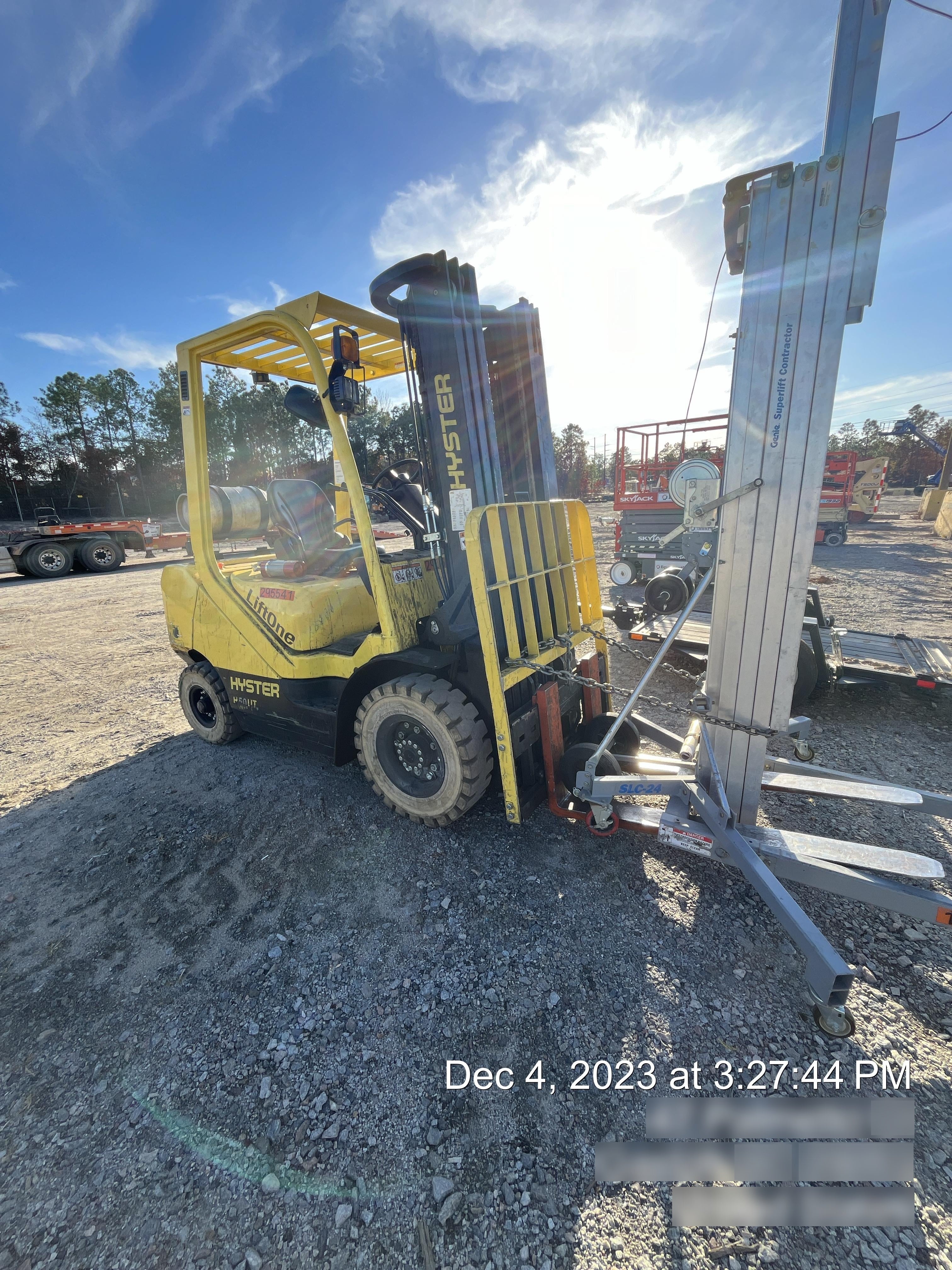 2020 GENIE SLC-24