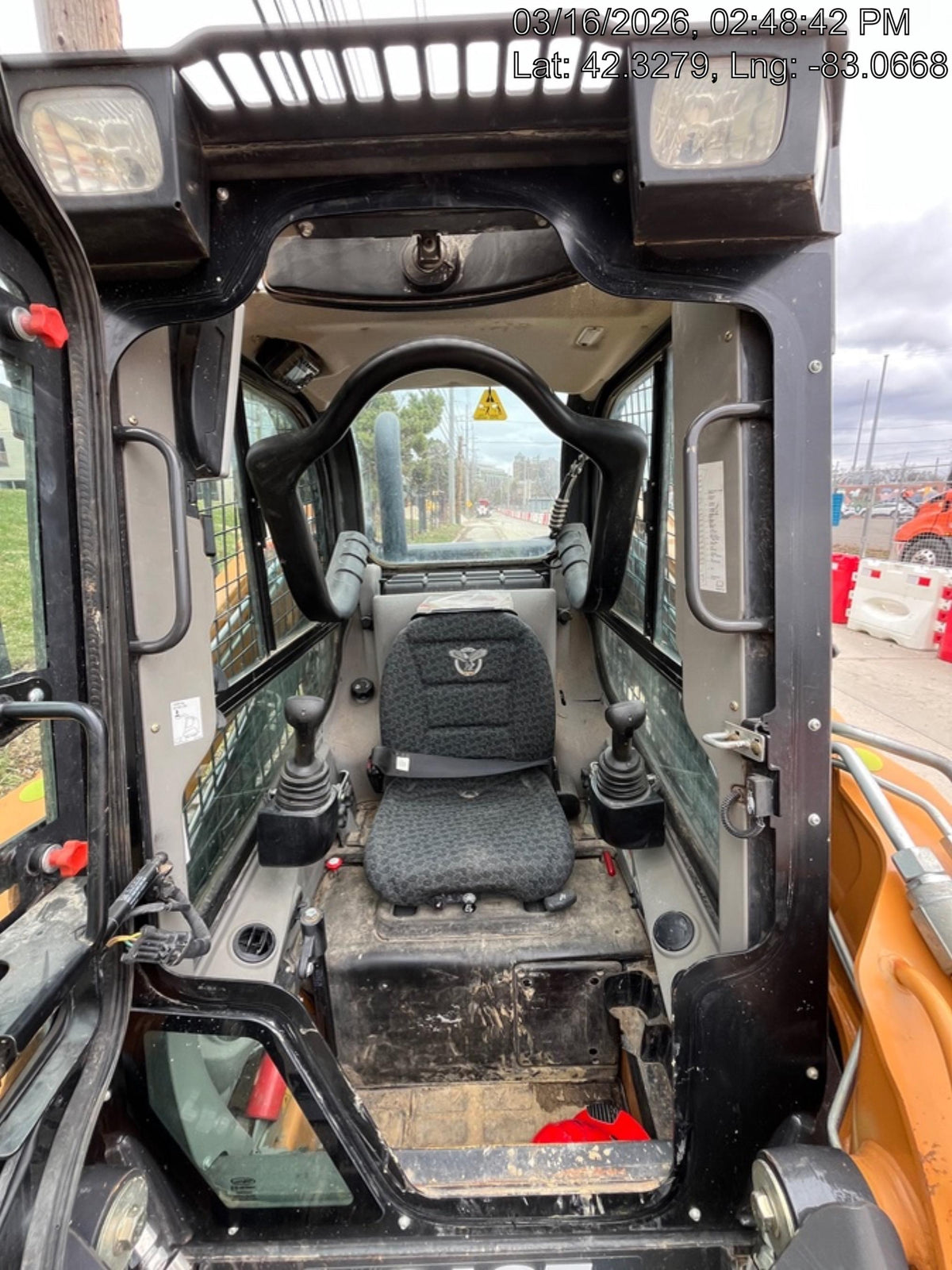 2021 CASE TV450B