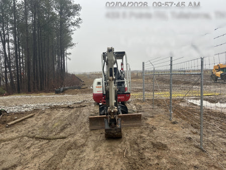 2022 TAKEUCHI TB235-2R