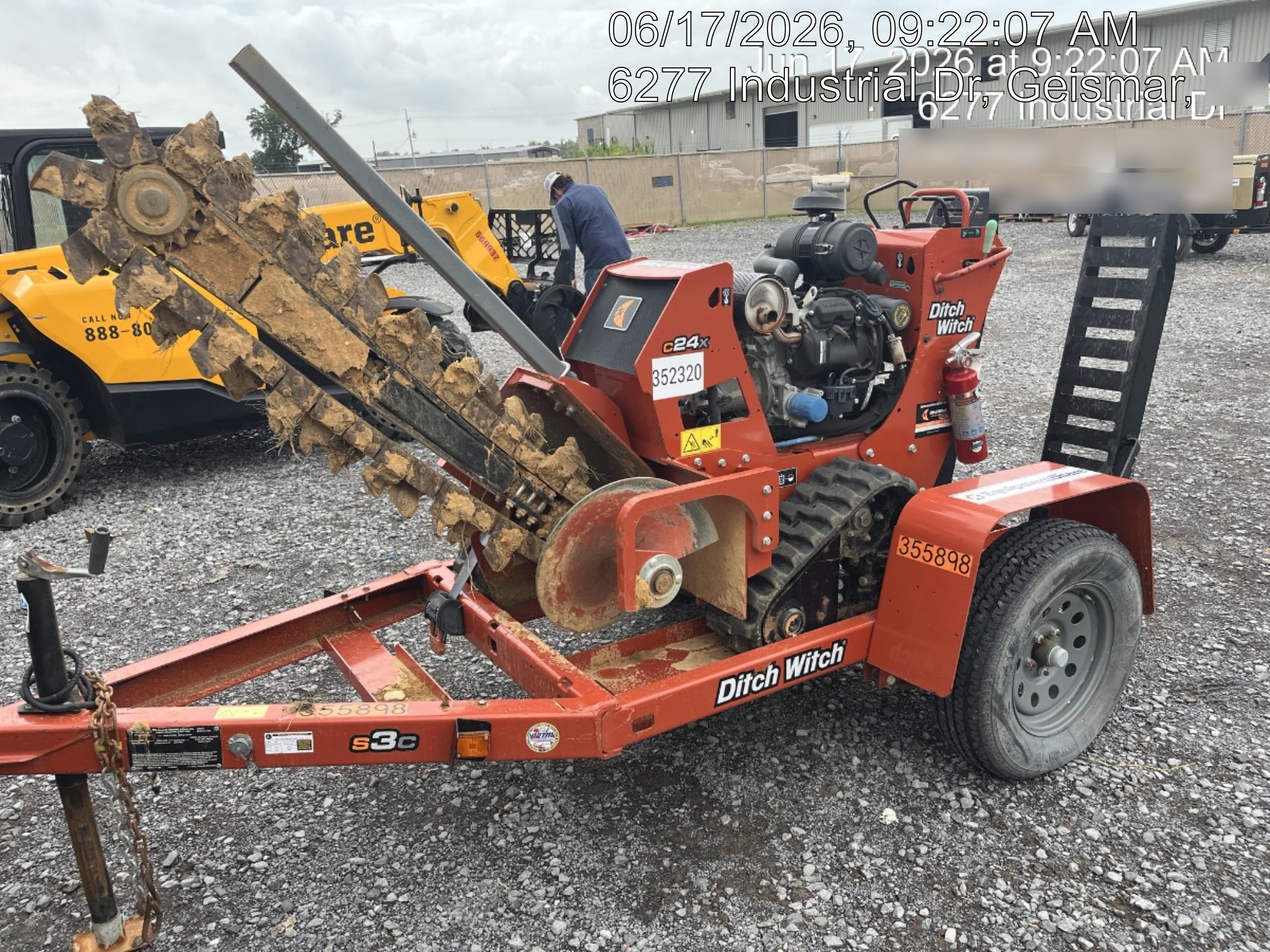 2023 DITCH WITCH C24XA