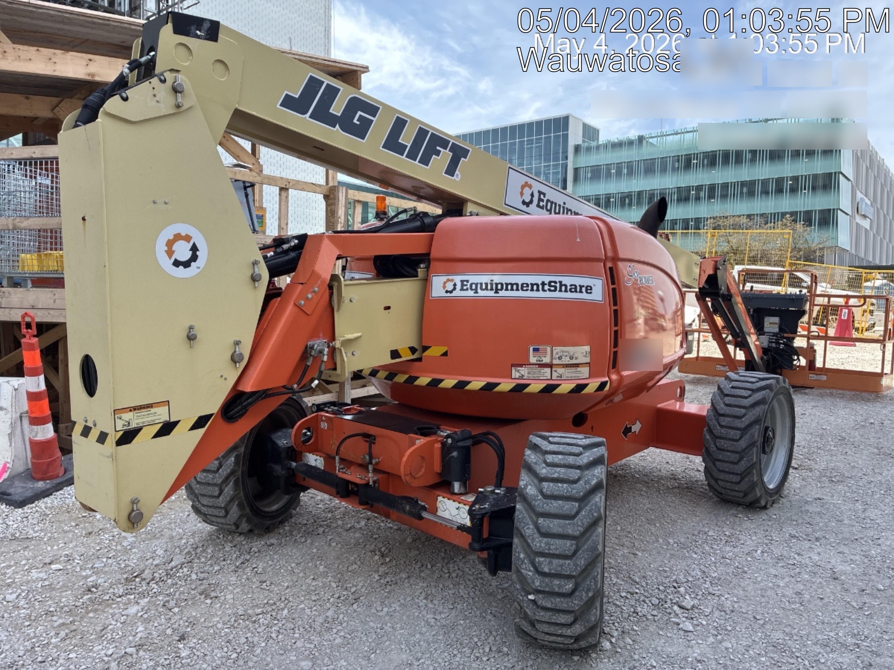 2021 JLG 600AJ