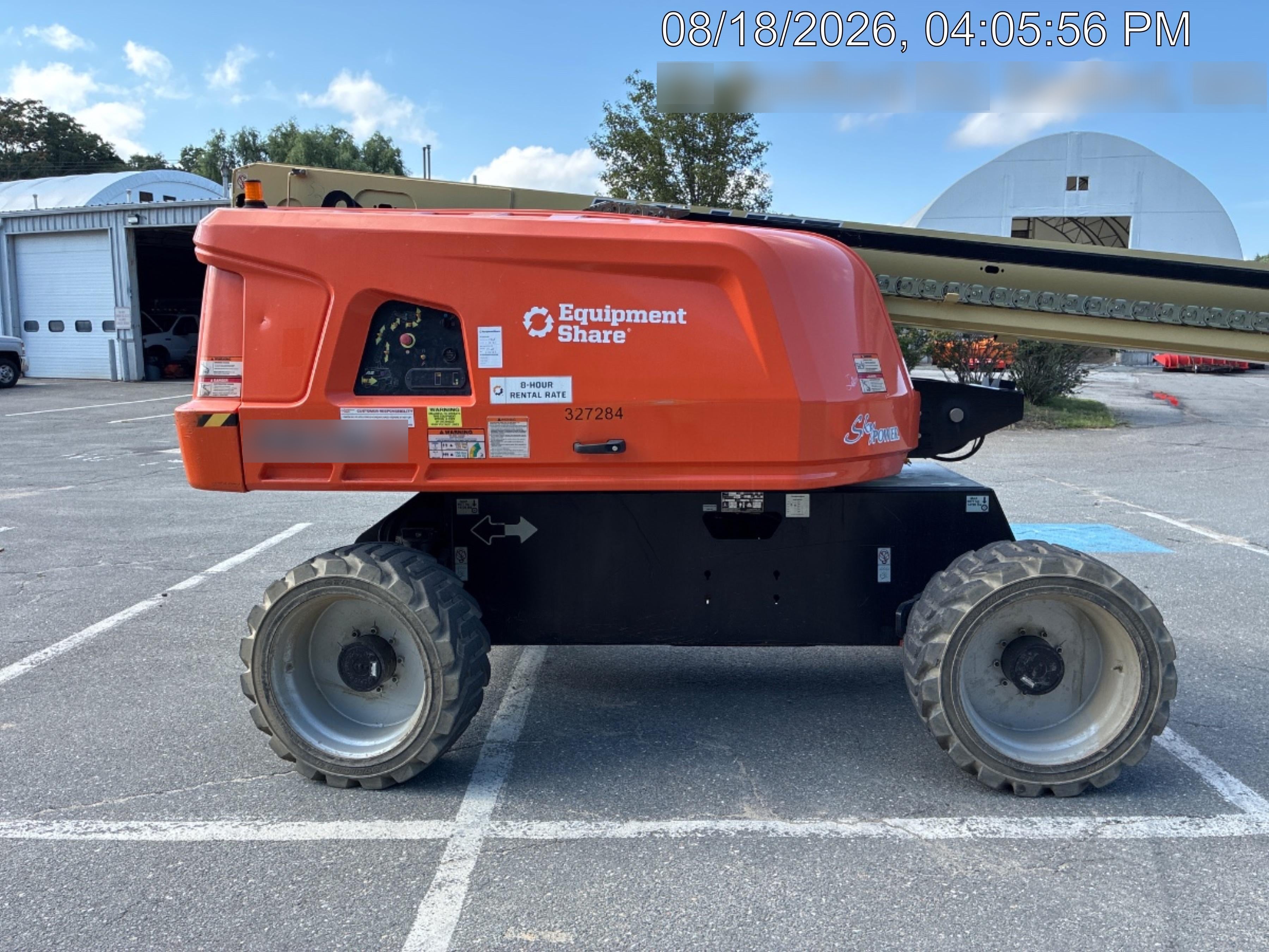 2023 JLG 660SJ