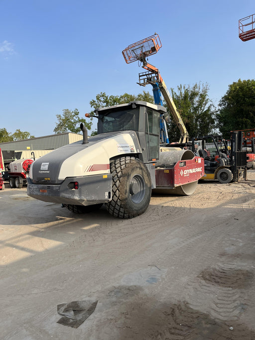 2022 DYNAPAC CA2500D