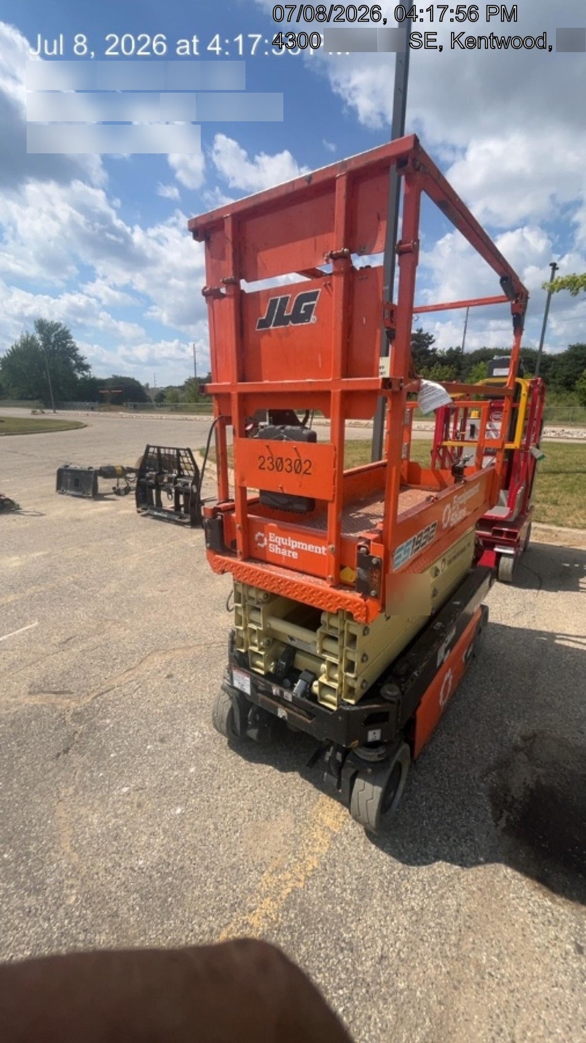 2022 JLG ES1932