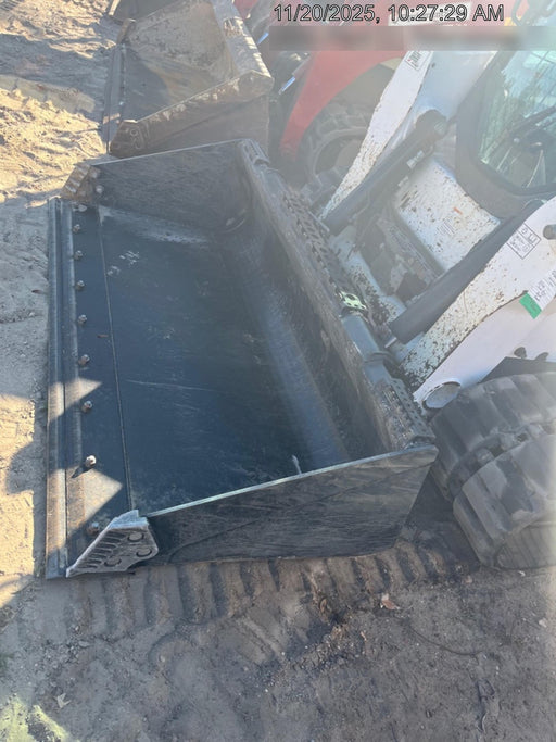 2025 EQUIPMENTSHARE 1006146 - 72" Smooth Bucket, CTL