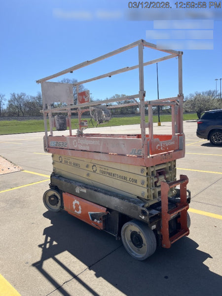 2022 JLG ES2632