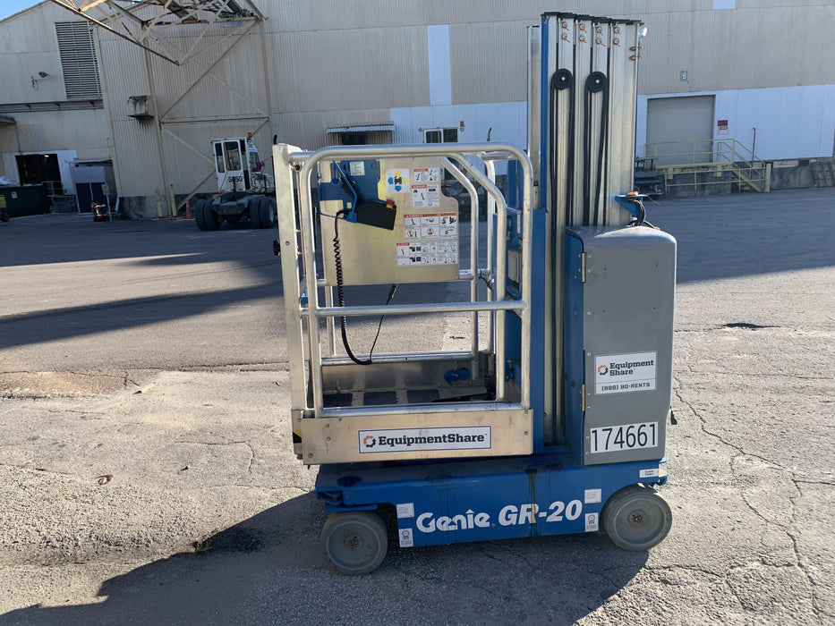 2021 GENIE GR-20