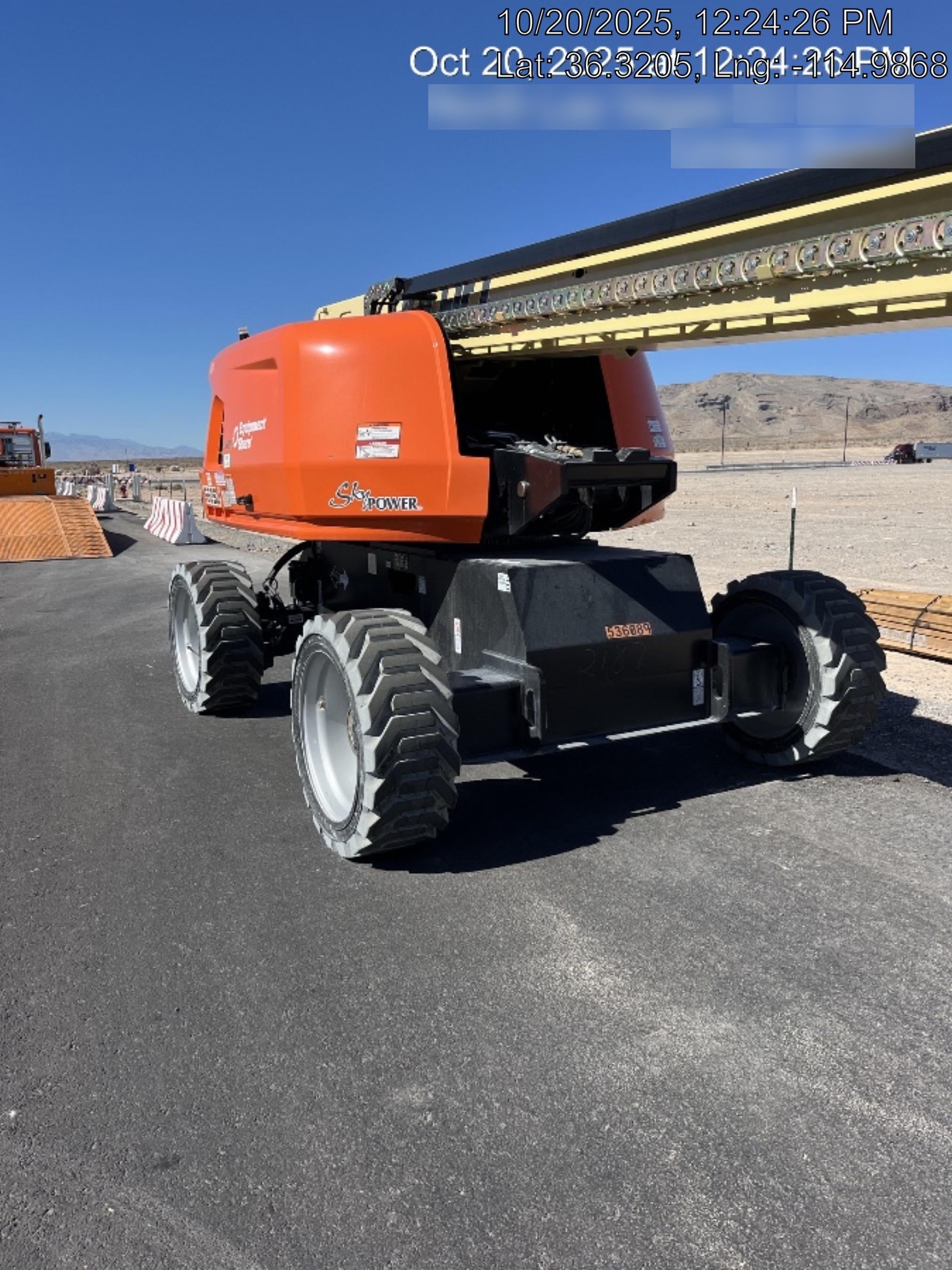 2025 JLG 660SJ