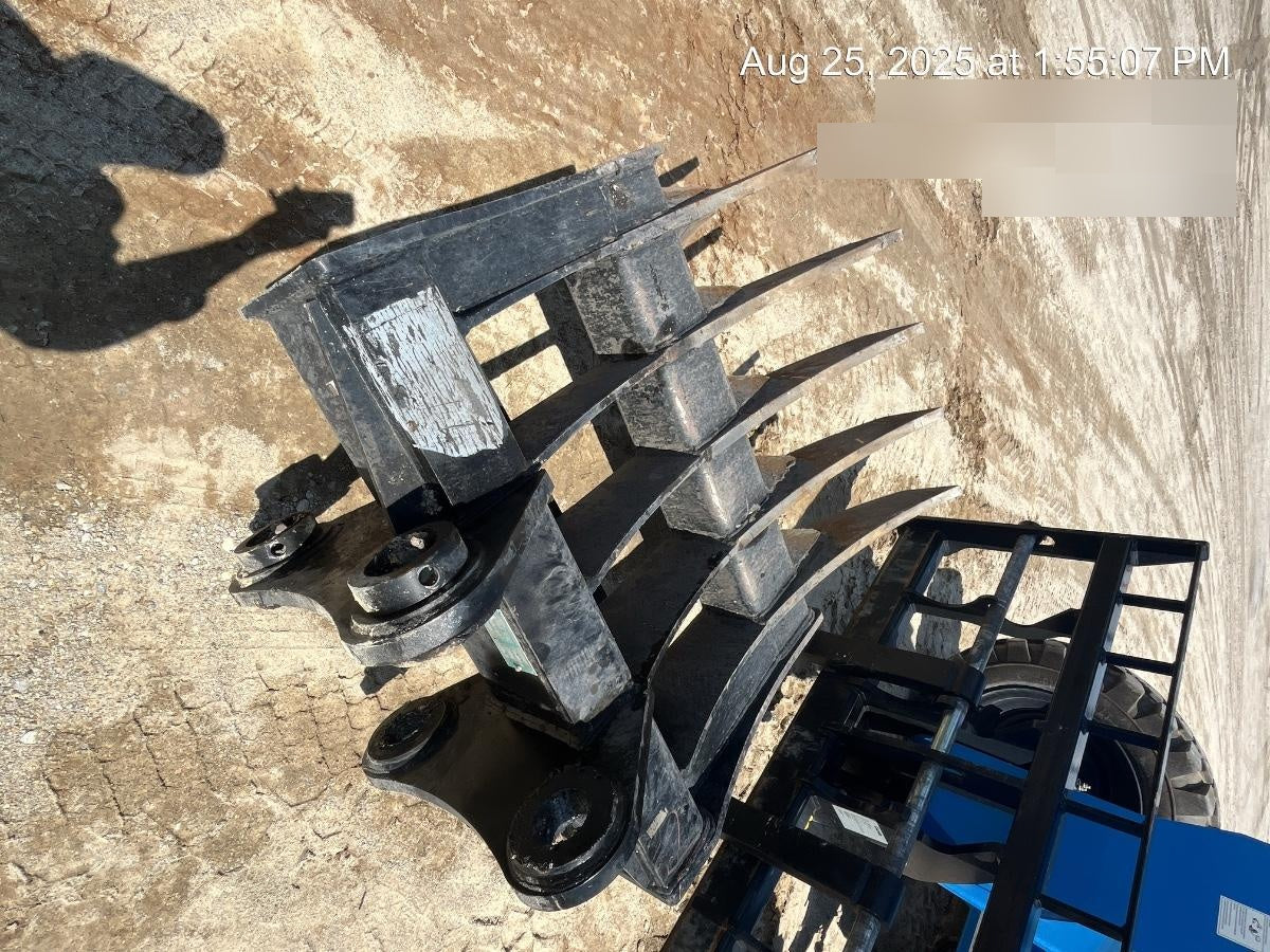 2024 FLECO FL16882 - 48" Excavator Root Rake
