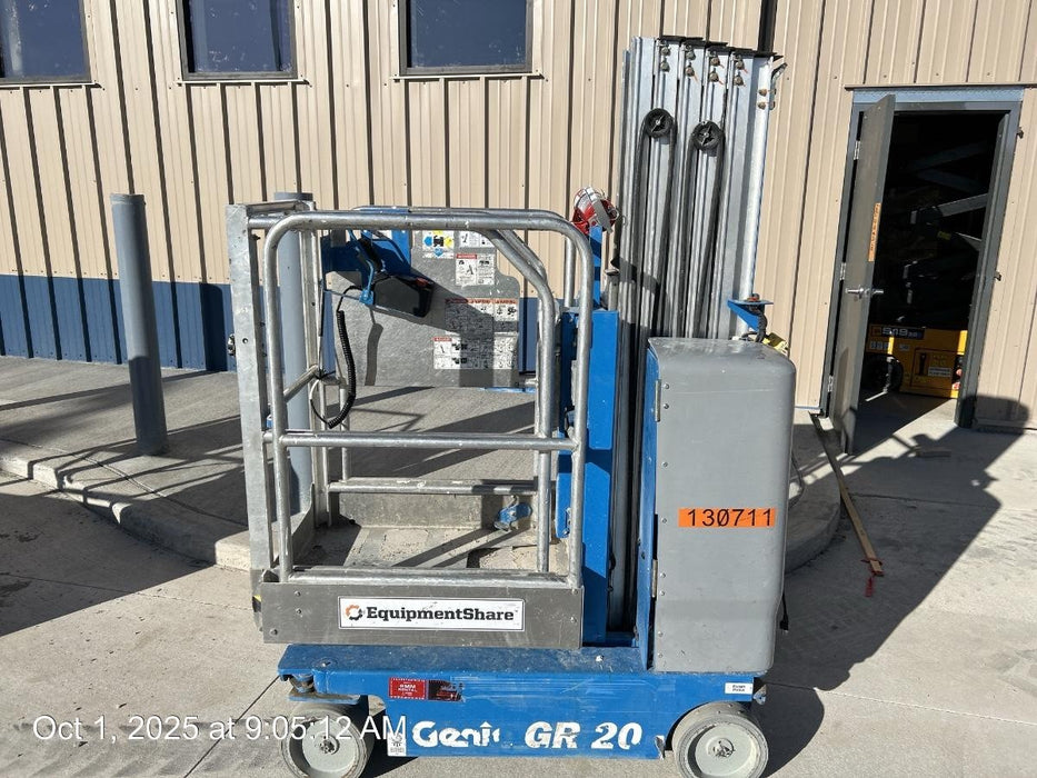 2021 GENIE GR-20