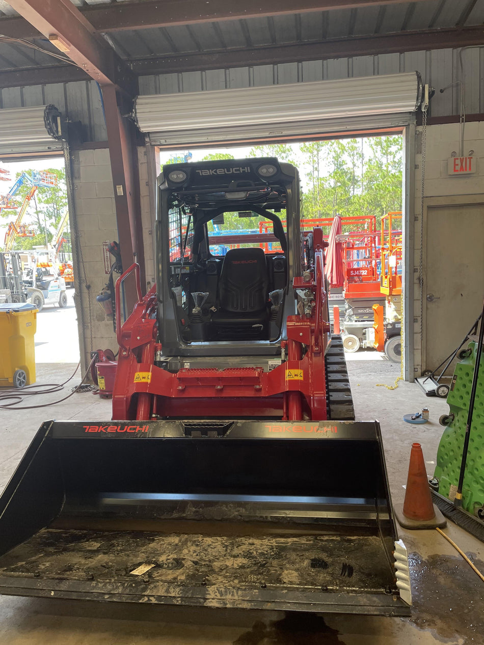 2022 TAKEUCHI TL10V2-CR