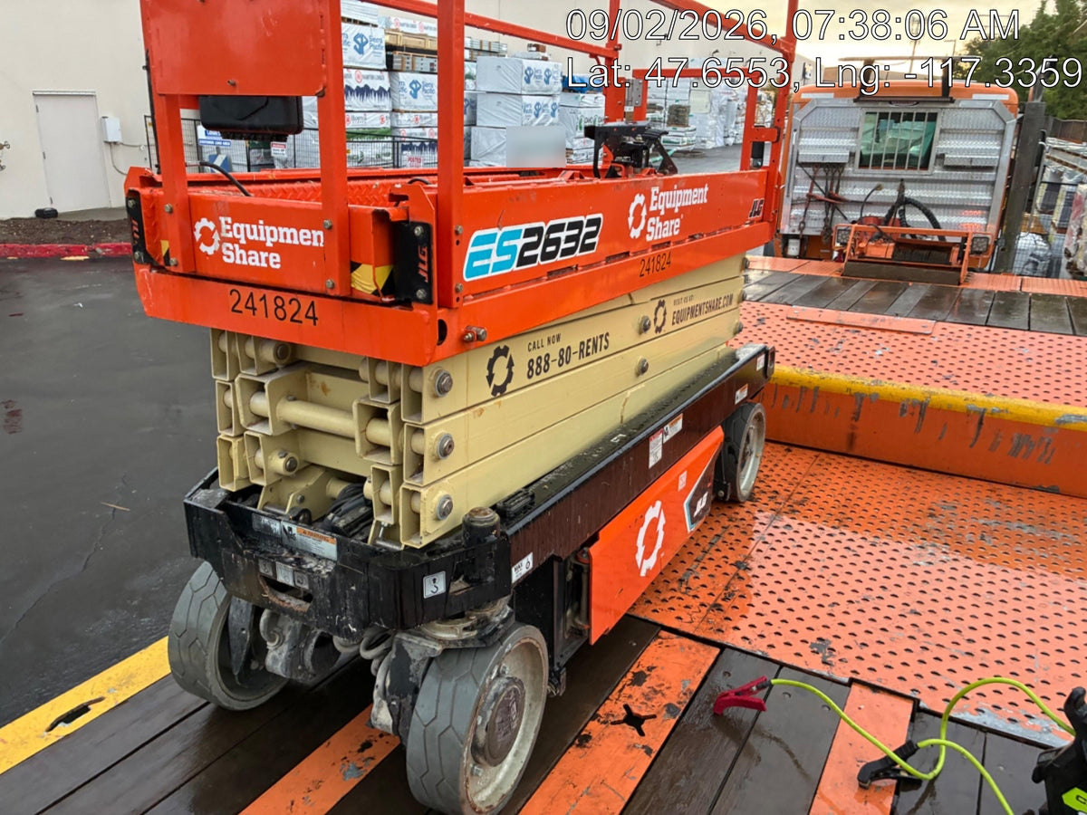 2022 JLG ES2632