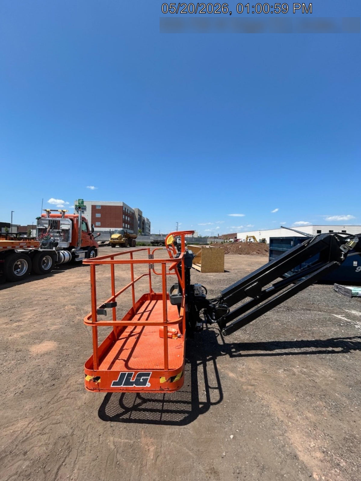 2025 JLG 660SJ