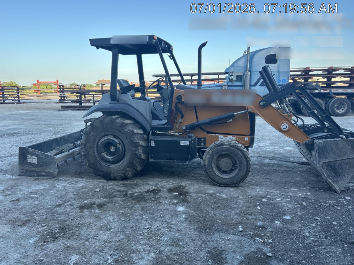 2022 CASE 570N EP