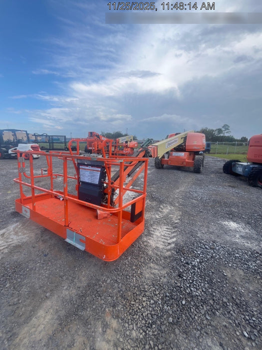2019 JLG 660SJ