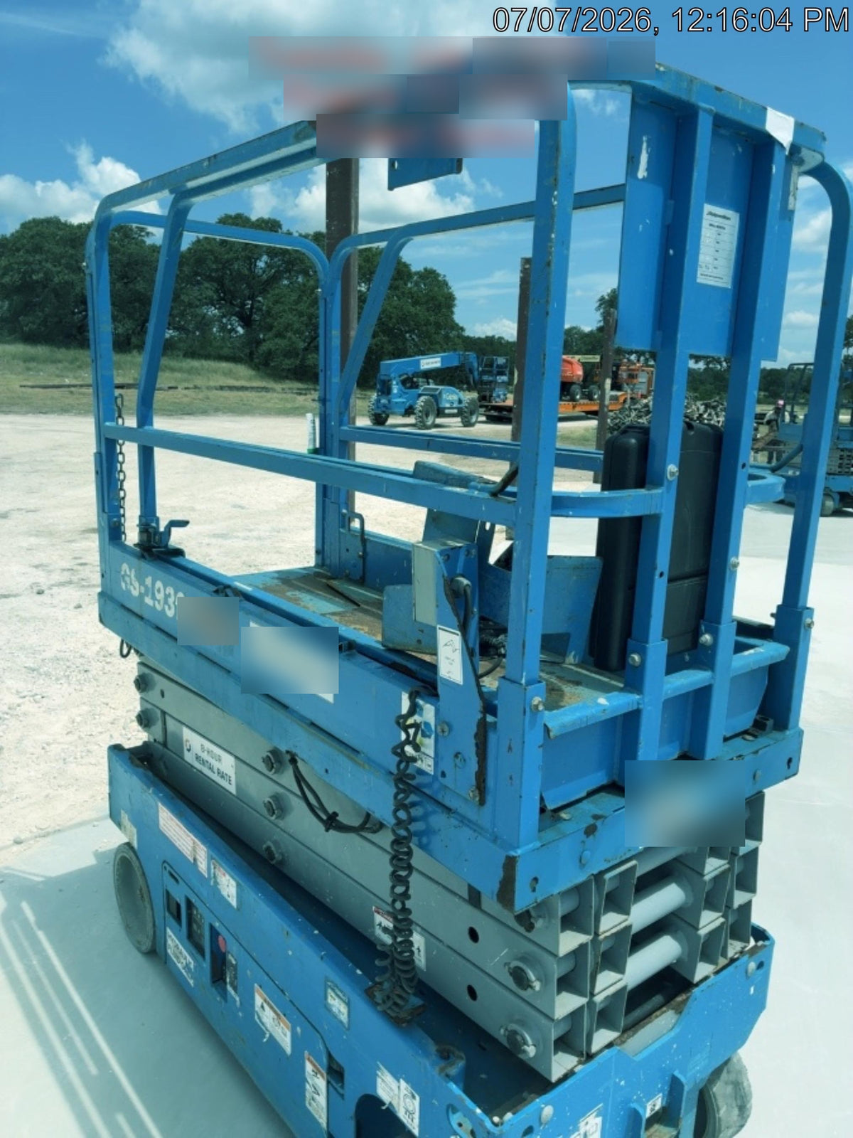 2019 Genie GS-1930 Fixed rails with chain Entry