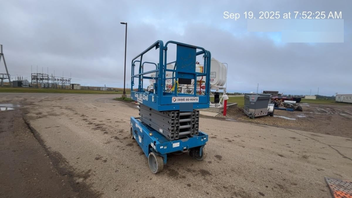 2018 Genie GS-3246 GS-3246 w/Folding rails, Full height swing gate