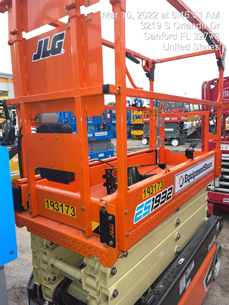 2021 JLG ES1932
