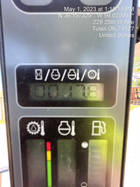 2023 CASE 588H