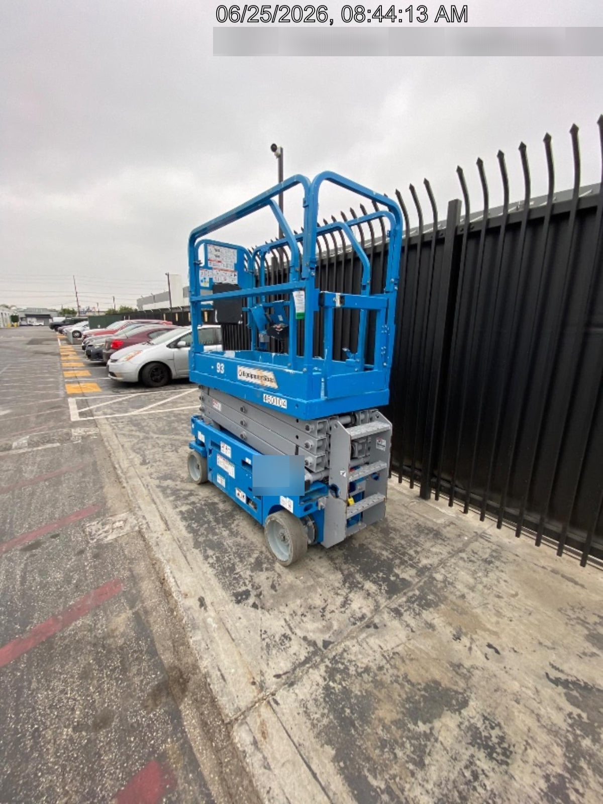 2020 Skyjack SJIII-3219 Solid NM Tires, Half height spring hinged entry gate, Dual Beacons, 800W Inverter