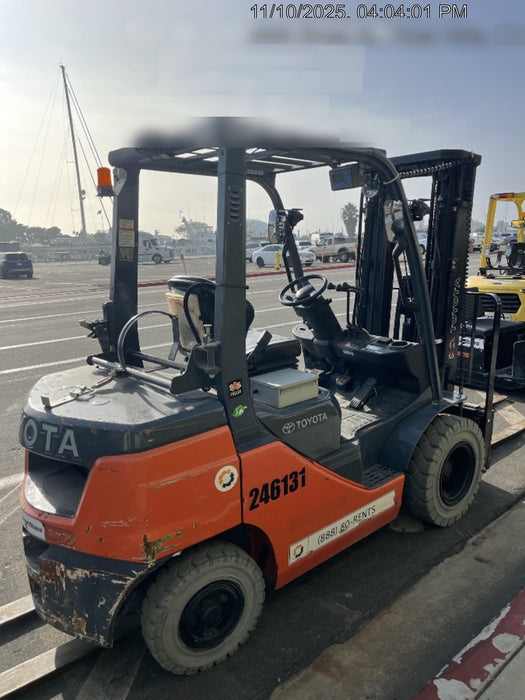 2022 TOYOTA 8FGU25 LP w/ Scale