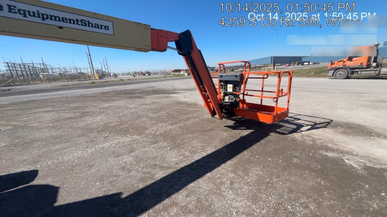 2019 JLG 800AJ