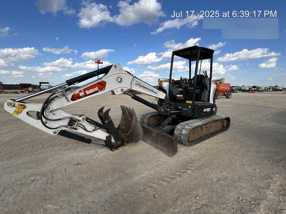 2022 BOBCAT E50