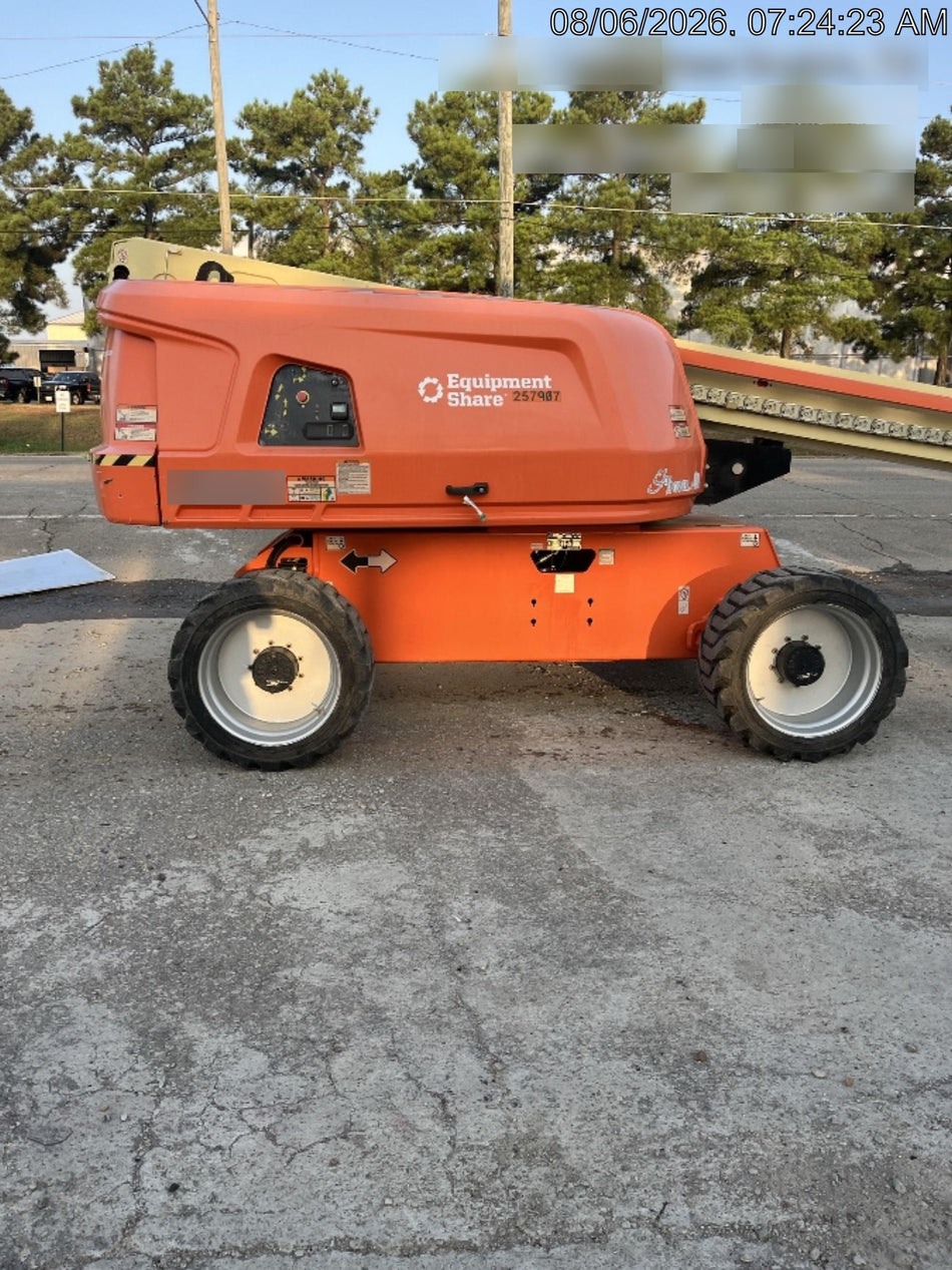 2022 JLG 600S