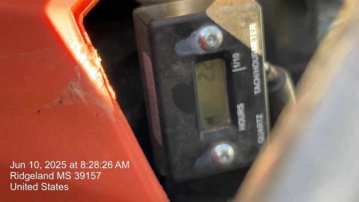 2024 HUSQVARNA LT6005