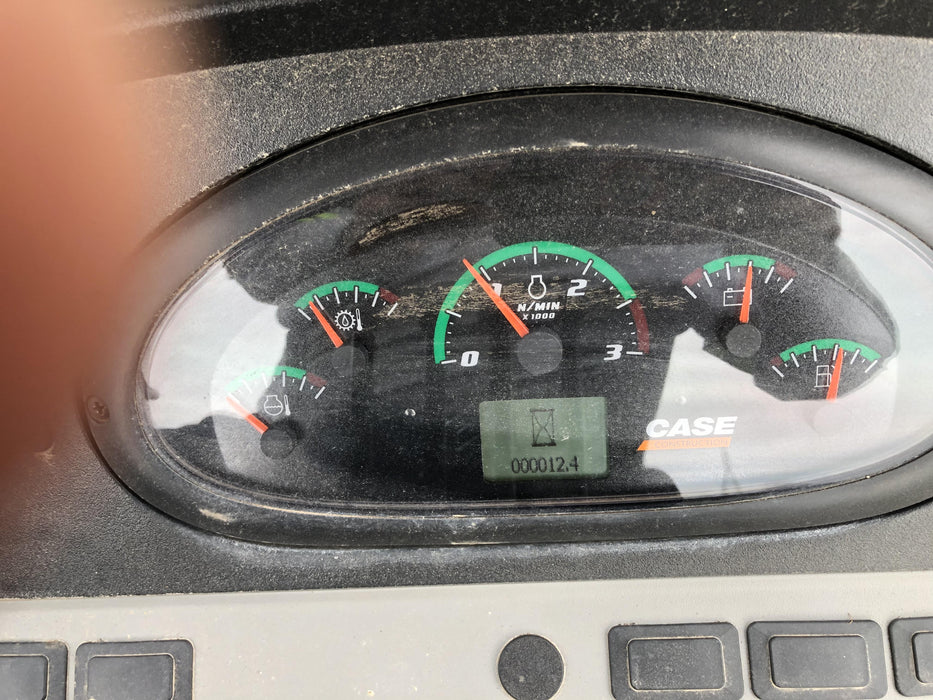 2019 Case 570N EP Canopy, 4WD, GP Front Bucket, Dual Tilt Cylinder, 84" Box Blade w/ Scarifier, Wheel Weights, Beacon