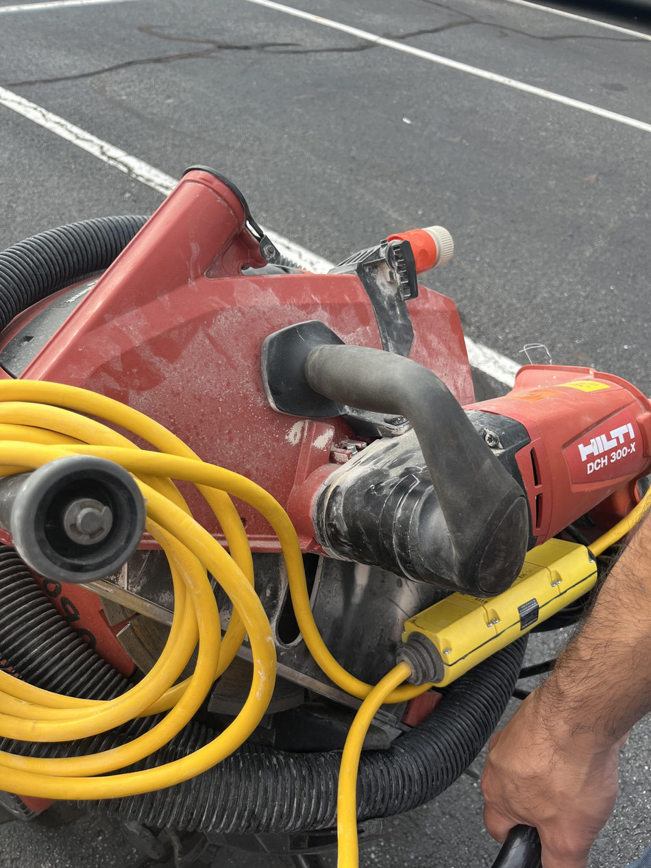 2021 HILTI DCH 300-X