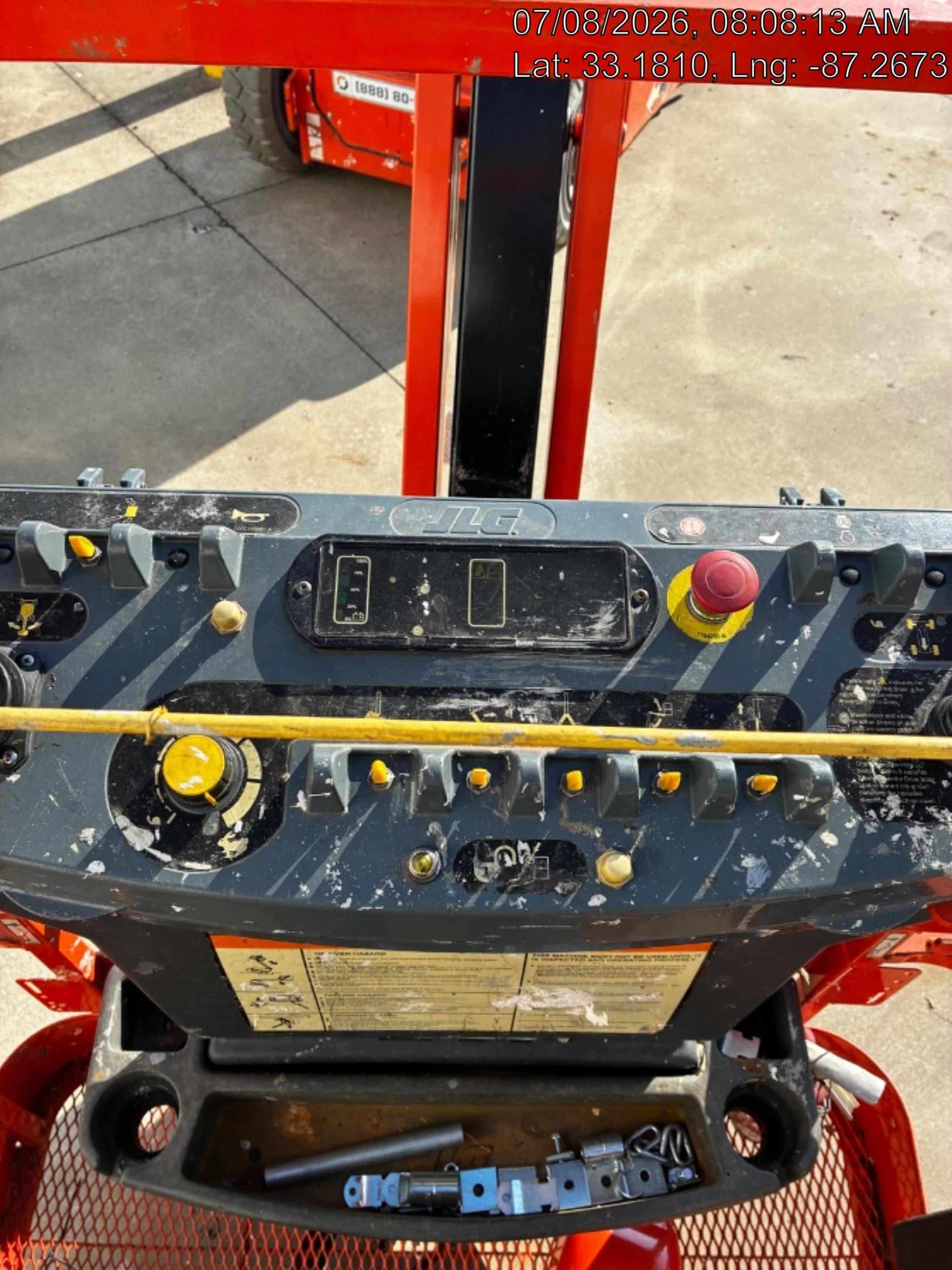 2021 JLG E300AJP