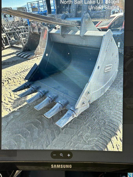 2020 DOOSAN 48" Excavator Bucket