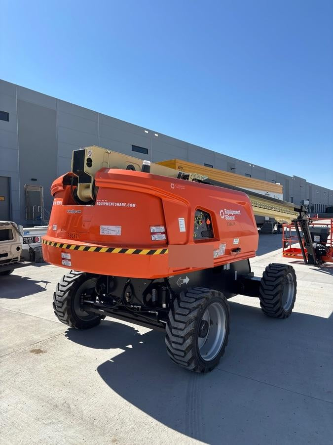 2025 JLG 660SJ