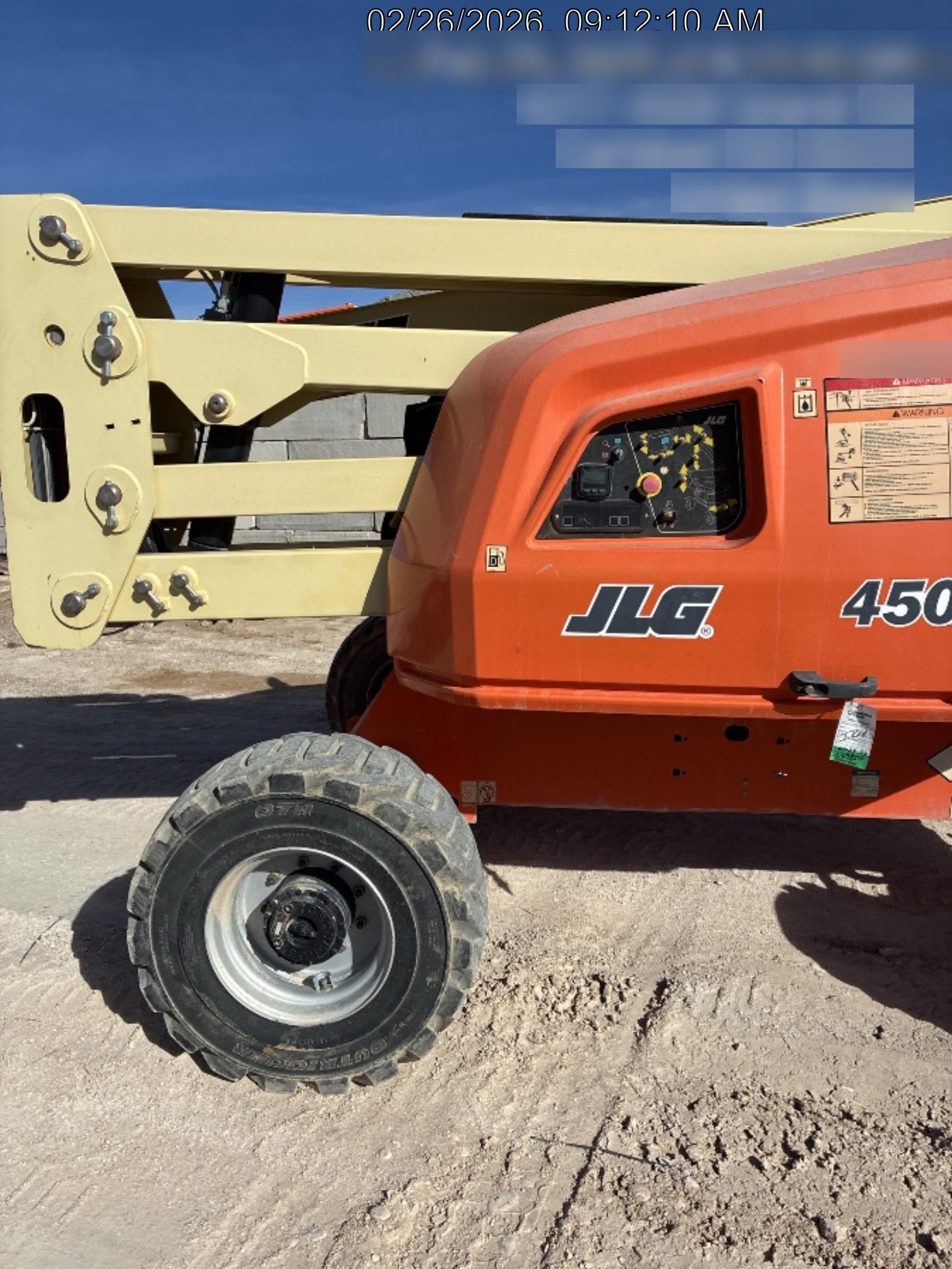 2019 JLG 450AJ