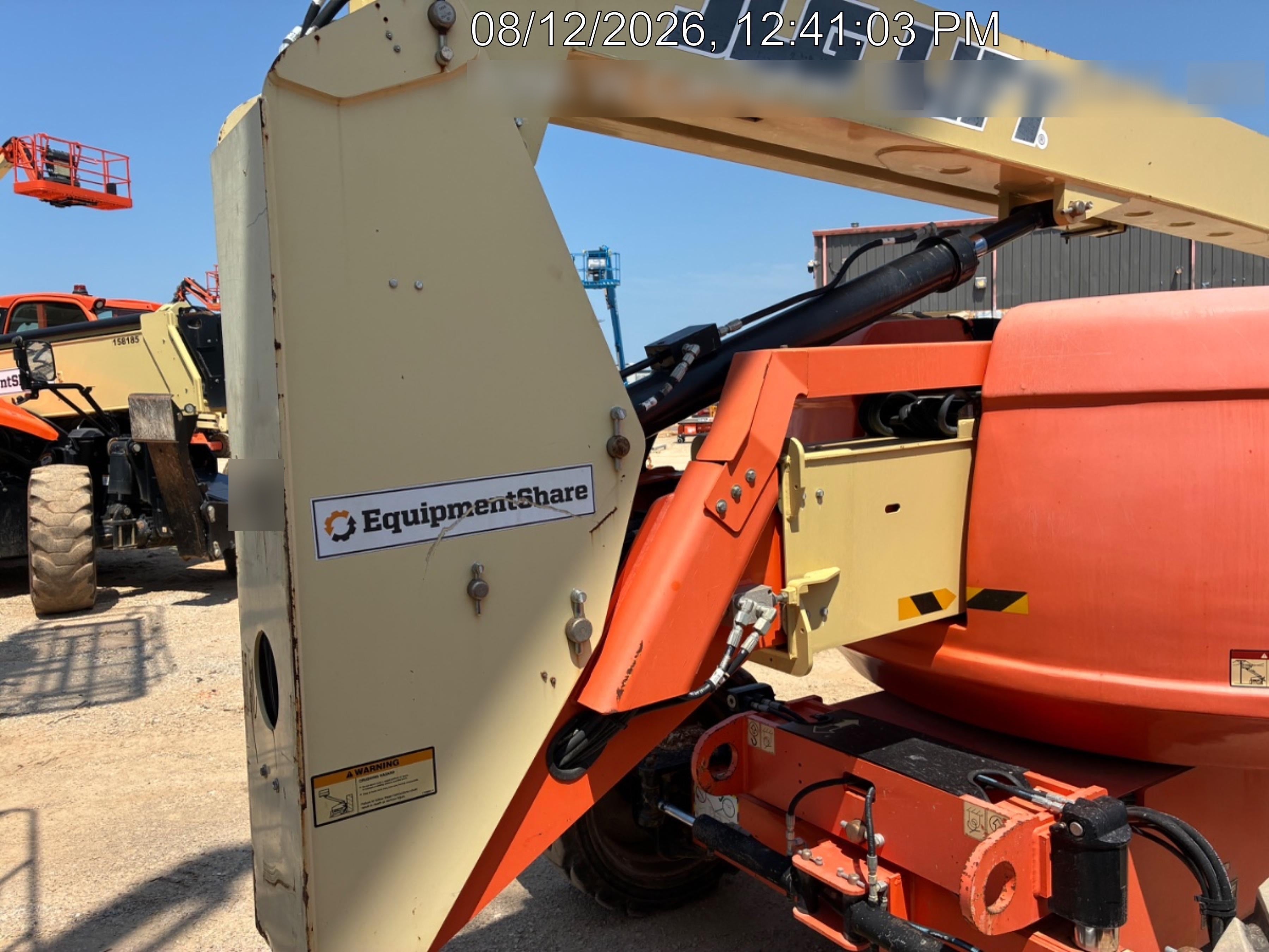 2019 JLG 600AJ