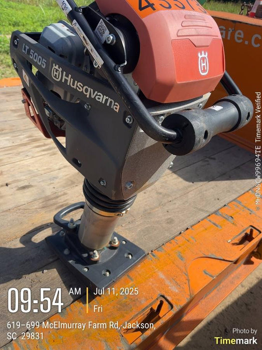 2024 HUSQVARNA LT5005