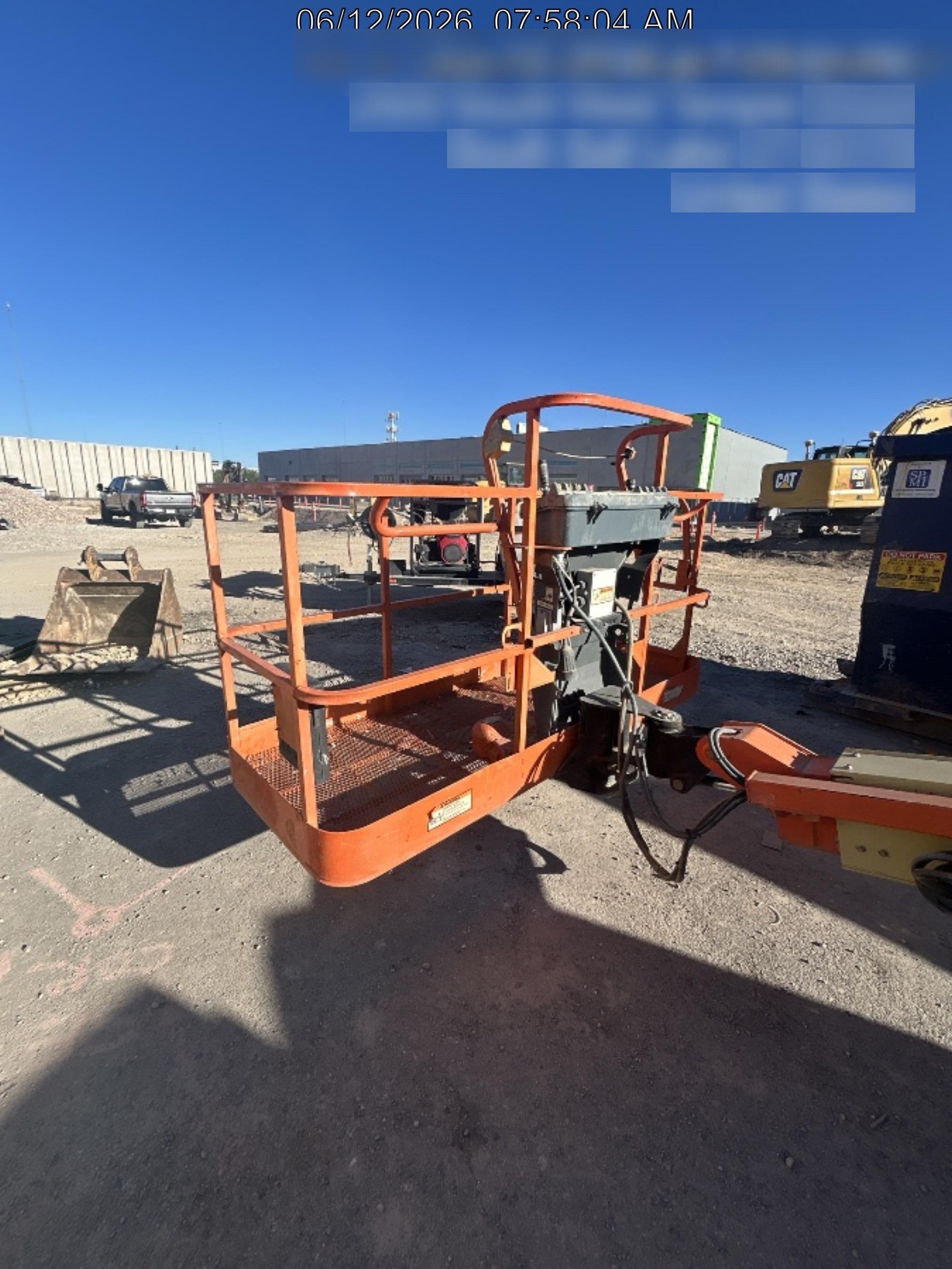 2019 JLG 400S