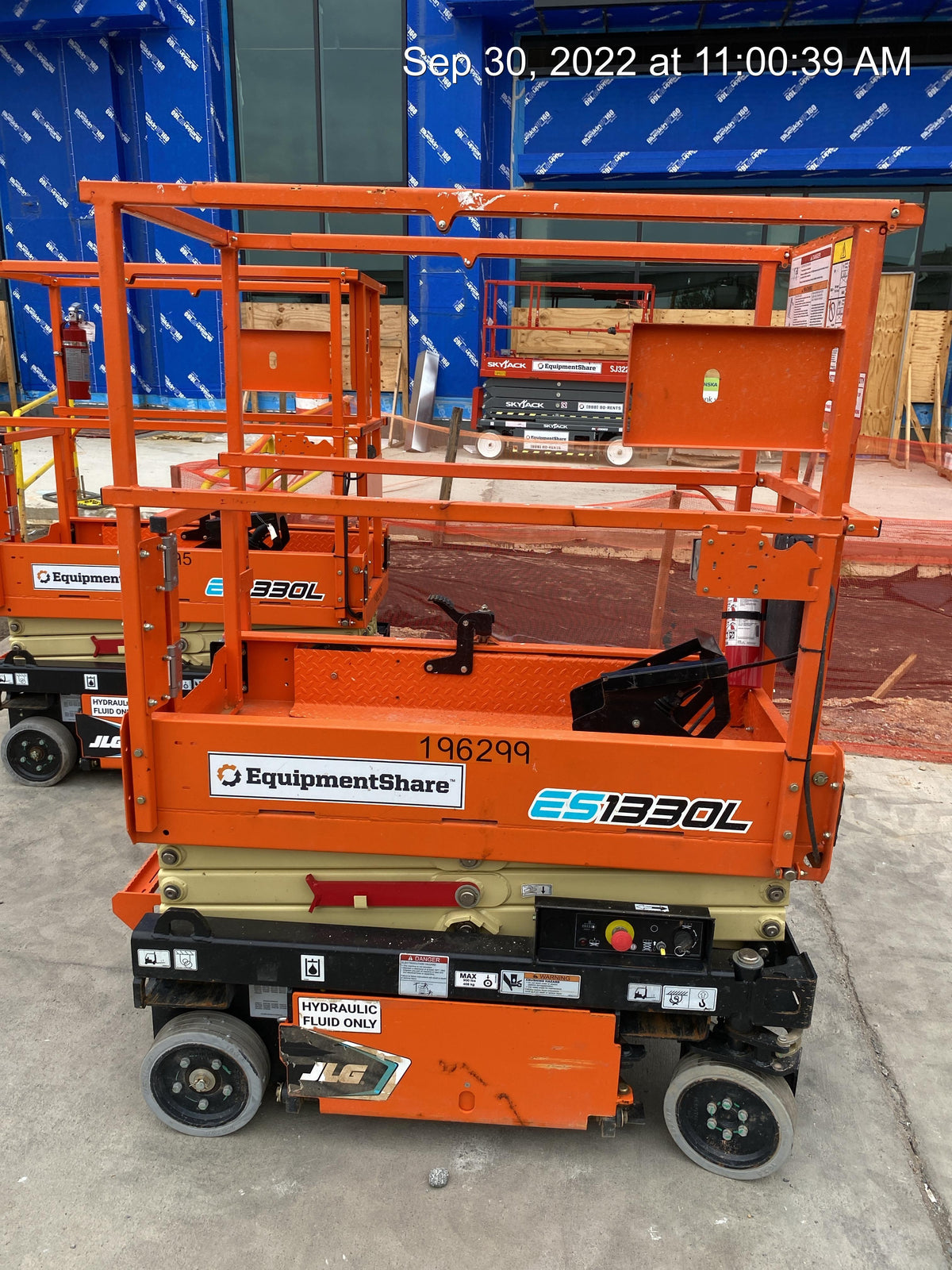 2021 JLG ES1330L